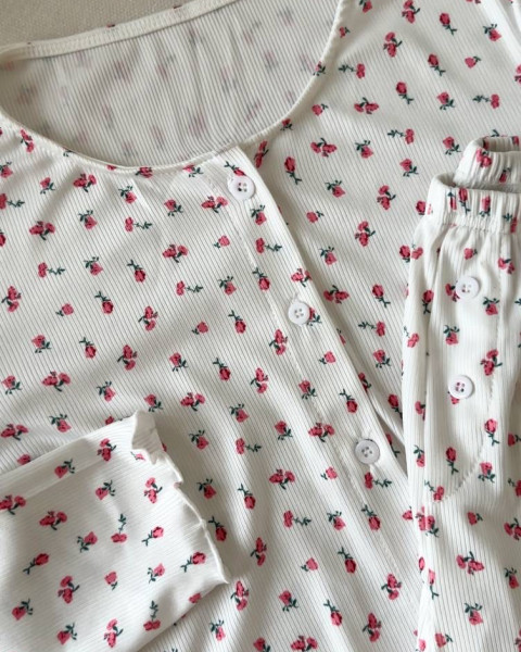Пижама со штанами Roses